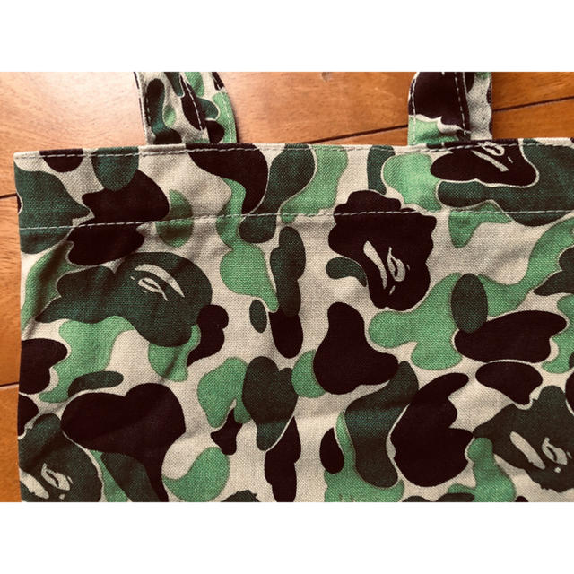 A BATHING APE(アベイシングエイプ)のAPE カモフラミニトートバッグ メンズのバッグ(トートバッグ)の商品写真