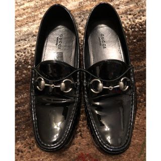 グッチ(Gucci)のグッチ エナメル ドライビングシューズ　38(ローファー/革靴)