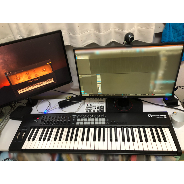 Launchkey Mk2 61 Midiキーボード 61鍵 Www Adiveter Com