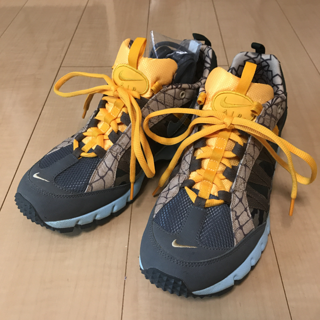 NIKE(ナイキ)のNIKE エア　フマラ　プレミアム　28.5 ㎝ メンズの靴/シューズ(スニーカー)の商品写真