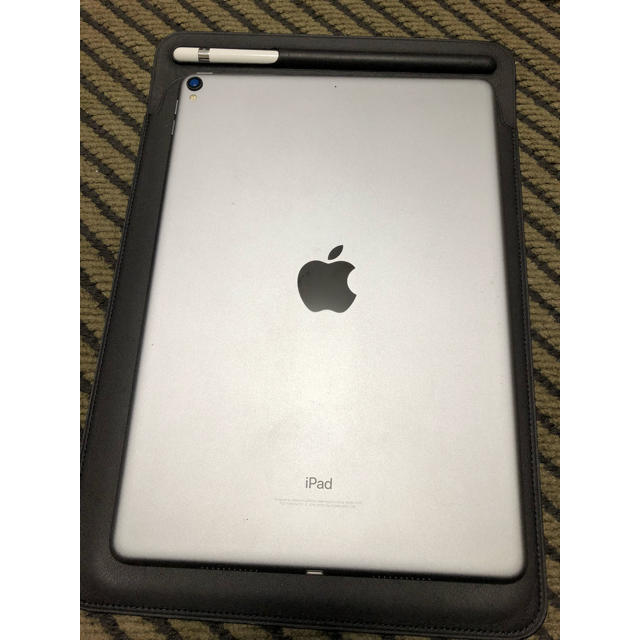 【ケース付】iPad　Pro 10.5　wifiモデル スペースグレー64GB