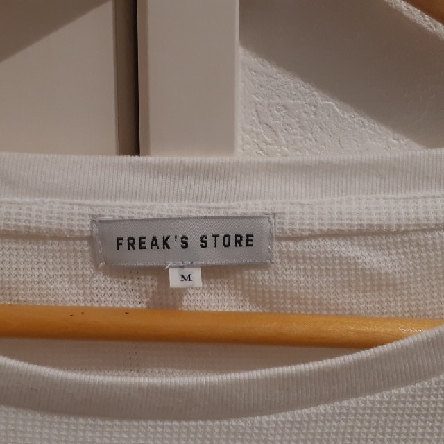 FREAK'S STORE(フリークスストア)のTシャツ　フリークスストア　Mサイズ　メンズ メンズのトップス(Tシャツ/カットソー(半袖/袖なし))の商品写真
