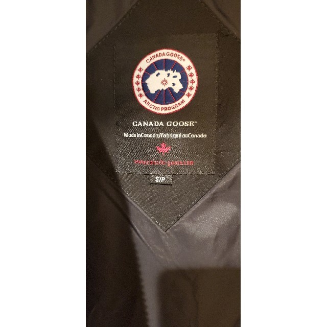 CANADA GOOSE(カナダグース)のサエ様専用　　CANADA GOOSE　レディース　ロングダウンコート　コヨーテ レディースのジャケット/アウター(ダウンコート)の商品写真