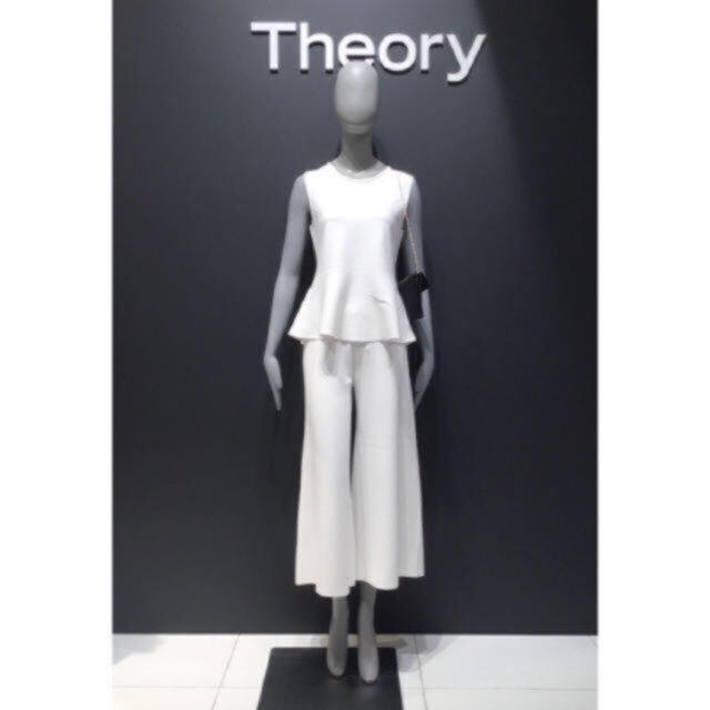 Theory 18AW ノースリーブニット ホワイト