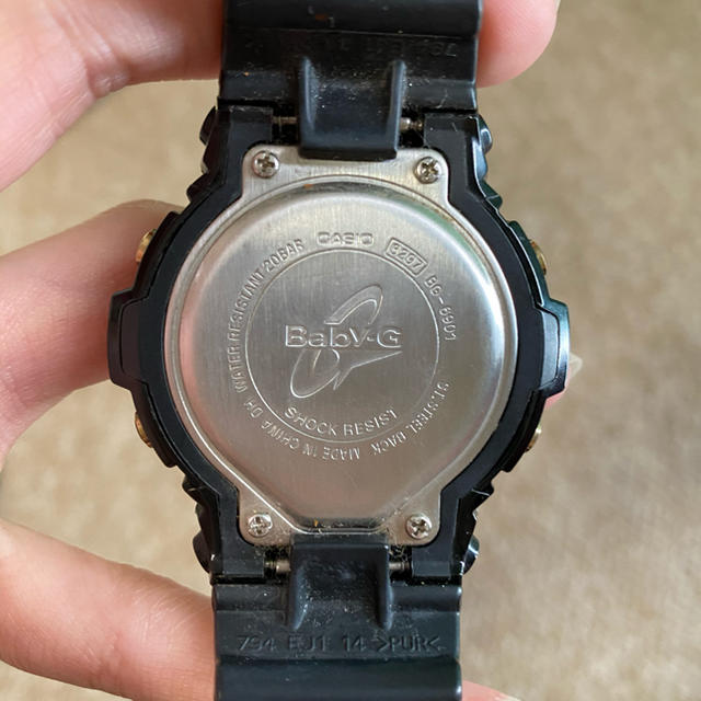 G-SHOCK(ジーショック)のused ベイビーG ブラックゴールド レディースのファッション小物(腕時計)の商品写真