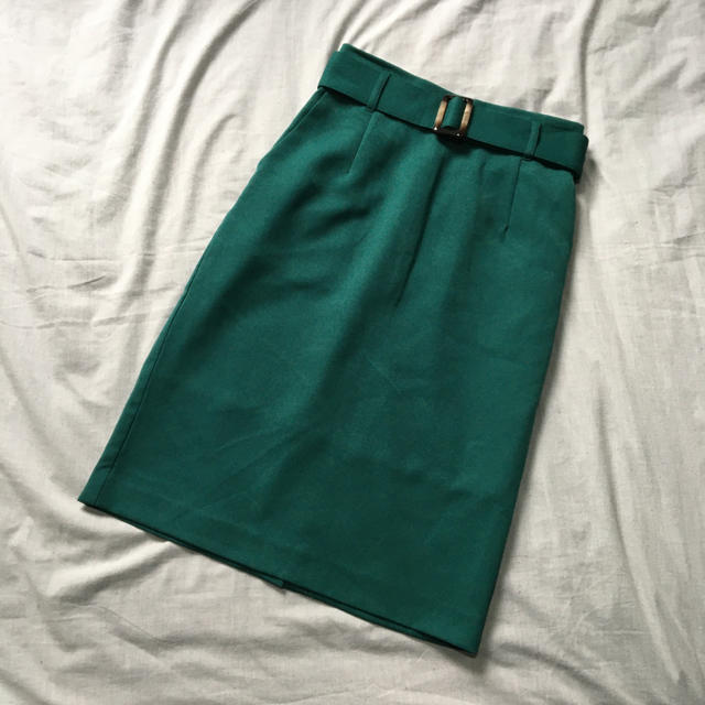 ViS(ヴィス)の★vis ビス グリーンタイトスカート レディースのスカート(ひざ丈スカート)の商品写真