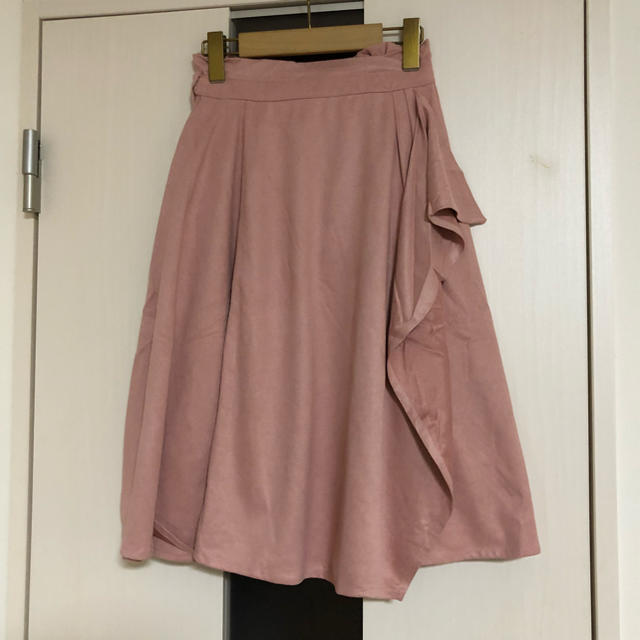 tocco(トッコ)の@ribbonjourさんコラボ ♡新品♡トッコ♡リボン付きスエードスカート レディースのスカート(ひざ丈スカート)の商品写真