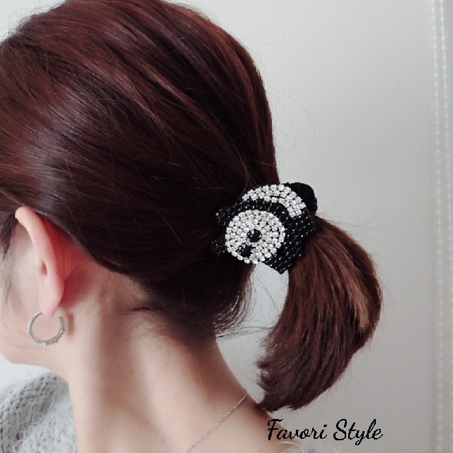 MUVEIL WORK(ミュベールワーク)のハンドメイド  シュシュ ✨ パンダ🐼 レディースのヘアアクセサリー(ヘアゴム/シュシュ)の商品写真