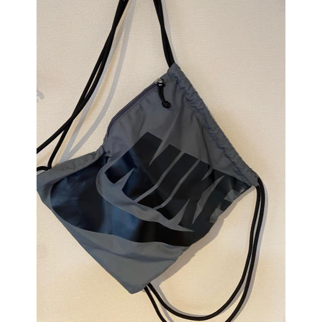 NIKE(ナイキ)の【aaa様専用】NIKE ナップサック チャコールグレー メンズのバッグ(バッグパック/リュック)の商品写真