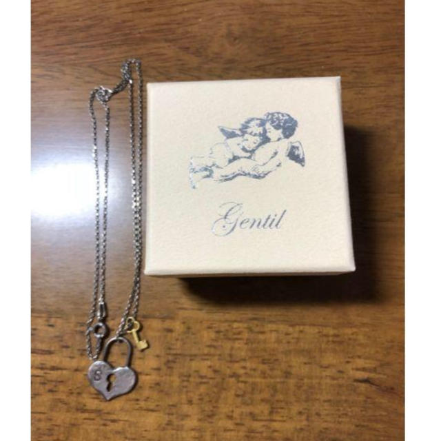 IENA(イエナ)のあいのり桃 イニシャルネックレス レディースのアクセサリー(ネックレス)の商品写真