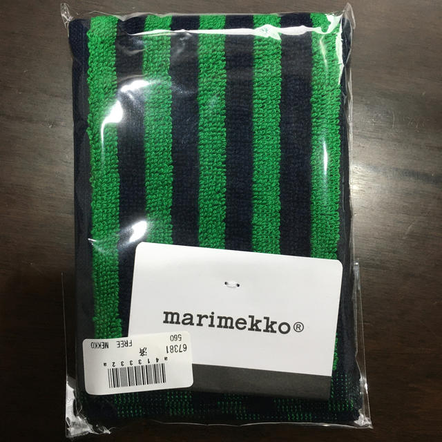 marimekko(マリメッコ)のマリメッコミニタオル　新品未開封 レディースのファッション小物(ハンカチ)の商品写真