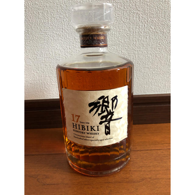 サントリーウイスキー 響17年700ml【箱付】食品/飲料/酒