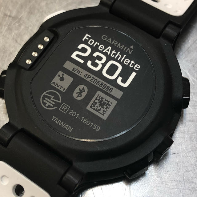 GARMIN(ガーミン)のGARMIN ガーミン ForeAthlete 230J 超美品！ スポーツ/アウトドアのトレーニング/エクササイズ(トレーニング用品)の商品写真