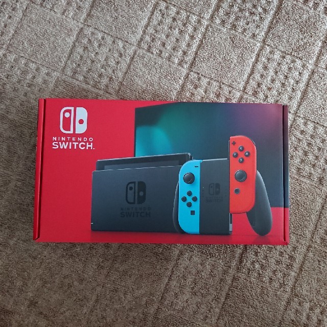 Nintendo Switch JOY-CON(L) ネオンブルー/(R) ネオ エンタメ/ホビーのゲームソフト/ゲーム機本体(家庭用ゲーム機本体)の商品写真