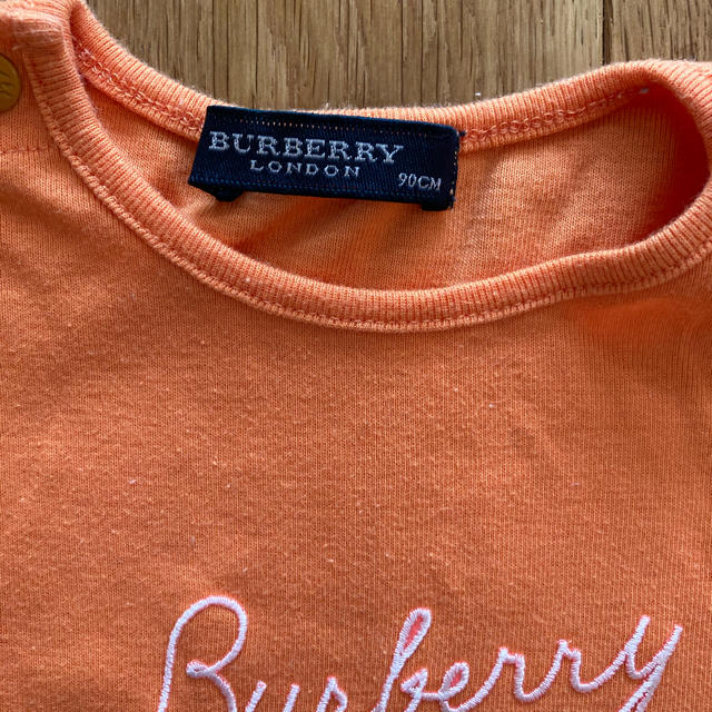 BURBERRY(バーバリー)のバーバリー　90センチ キッズ/ベビー/マタニティのキッズ服女の子用(90cm~)(Tシャツ/カットソー)の商品写真