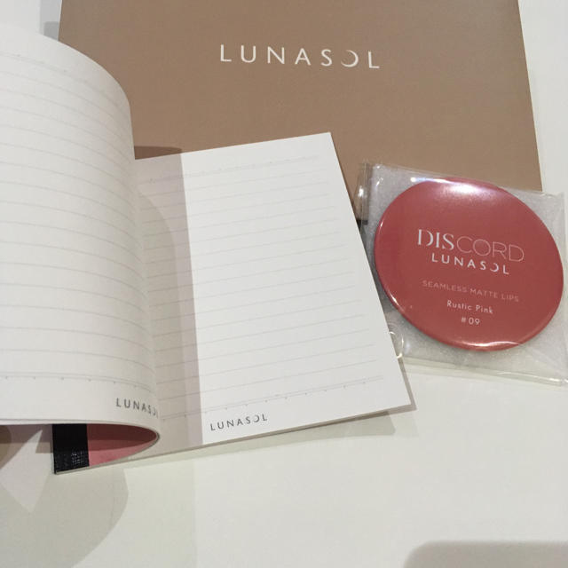 LUNASOL(ルナソル)のルナソル  ミラー　メモ帳　手鏡　非売品 レディースのファッション小物(ミラー)の商品写真