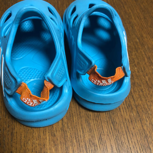 adidas(アディダス)のアディダスadidas サンダル キッズ/ベビー/マタニティのベビー靴/シューズ(~14cm)(サンダル)の商品写真
