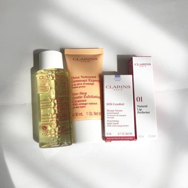 CLARINS(クラランス)のClarins ミニサイズ トライアル セット コスメ/美容のキット/セット(サンプル/トライアルキット)の商品写真