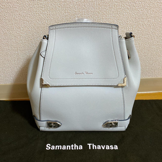 Samantha Thavasa(サマンサタバサ)の定価27000円サマンサタバサ リュック ライトグレー レディースのバッグ(リュック/バックパック)の商品写真