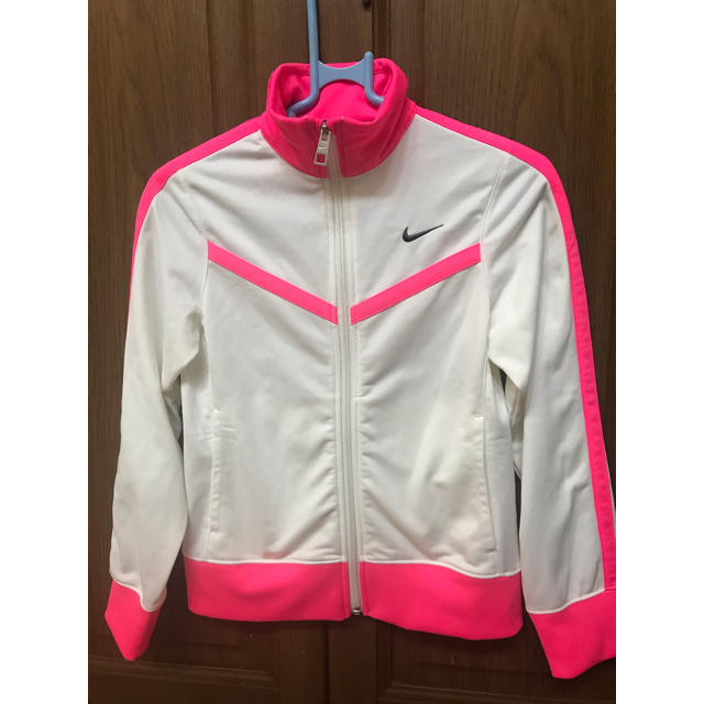 NIKE(ナイキ)のナイキ　キッズ　ジャージ上着 キッズ/ベビー/マタニティのキッズ服女の子用(90cm~)(ジャケット/上着)の商品写真