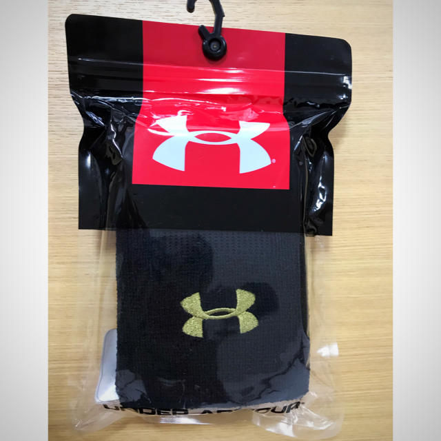 UNDER ARMOUR(アンダーアーマー)のアンダーアーマー　リストバンド スポーツ/アウトドアのトレーニング/エクササイズ(トレーニング用品)の商品写真