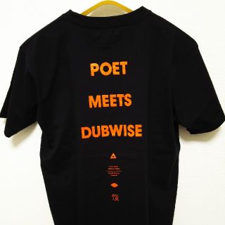 ユニフォームエクスペリメント(uniform experiment)の【新品未使用】POET MEETS DUBWISE Tシャツ黒サイズＬ(Tシャツ/カットソー(半袖/袖なし))