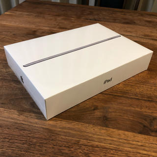 アイパッド(iPad)の24時間以内発送　iPad 128GB 2019年モデル スペースグレイ(タブレット)