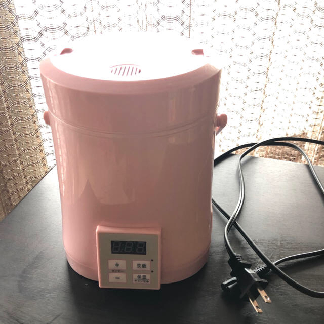 炊飯器　ピンク スマホ/家電/カメラの調理家電(炊飯器)の商品写真