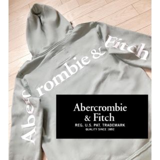 アバクロンビーアンドフィッチ(Abercrombie&Fitch)の✨新品タグ付き✨アバクロ　バックロゴ　スウェット(パーカー)