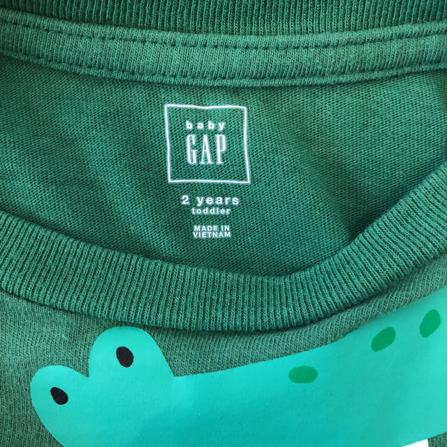 babyGAP(ベビーギャップ)のワニさんロンT キッズ/ベビー/マタニティのキッズ服男の子用(90cm~)(Tシャツ/カットソー)の商品写真