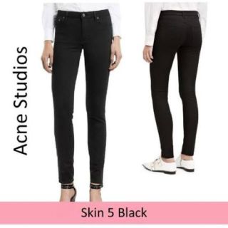 アクネ(ACNE)のACNE STUDIOS SKIN5 BLACK スキニ－パンツ23(デニム/ジーンズ)