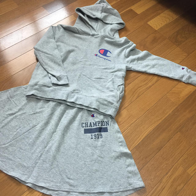 Champion(チャンピオン)のチャンピオン スウェット セットアップ 子供用 レディースのトップス(トレーナー/スウェット)の商品写真