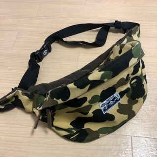 アベイシングエイプ(A BATHING APE)のa bathing ape yellow camo ショルダーバック(ショートパンツ)