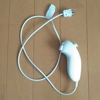 ニンテンドウ(任天堂)のwiiヌンチャク(家庭用ゲーム機本体)