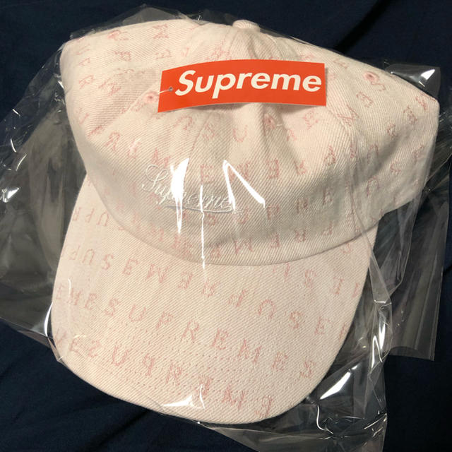 Supreme(シュプリーム)のsupreme Jacquard Logos Denim 6-Panelキャップ メンズの帽子(キャップ)の商品写真