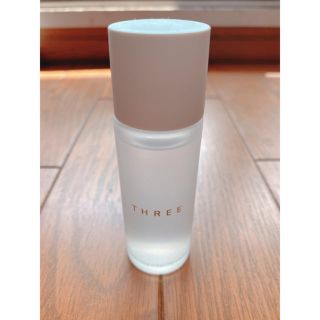 スリー(THREE)のTHREE バランシングクリアリップローション30ml(化粧水/ローション)