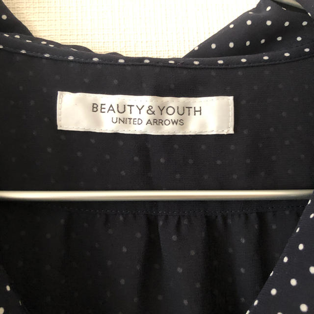 BEAUTY&YOUTH UNITED ARROWS(ビューティアンドユースユナイテッドアローズ)のドットブラウス レディースのトップス(シャツ/ブラウス(長袖/七分))の商品写真