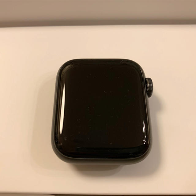 Apple Watch(アップルウォッチ)の美品○ Apple Watch series4 GPS 40mm  スマホ/家電/カメラのスマホアクセサリー(その他)の商品写真