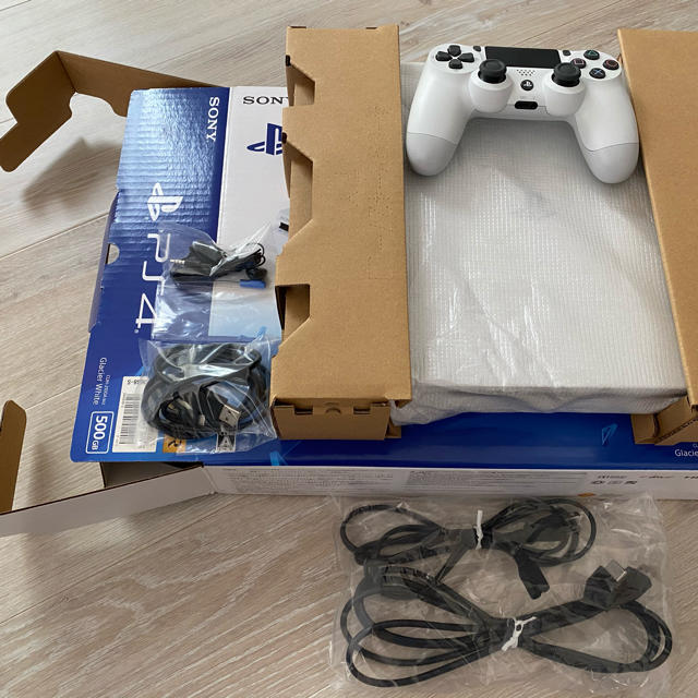 PlayStation4 PS4 500GB CUH-2100 G・ホワイト