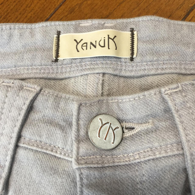 YANUK(ヤヌーク)の期間限定！ヤヌーク！デニムジーンズ新品未使用！ レディースのパンツ(デニム/ジーンズ)の商品写真