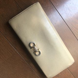 サルヴァトーレフェラガモ(Salvatore Ferragamo)のフェラガモ♡長財布　レディース(財布)