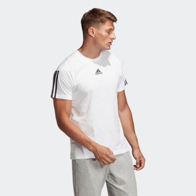 adidas(アディダス)のアディダス　Tシャツ メンズのトップス(Tシャツ/カットソー(半袖/袖なし))の商品写真