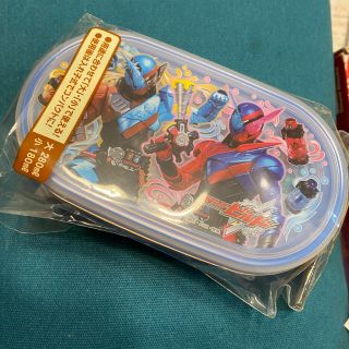 バンダイ(BANDAI)の仮面ライダービルド シール容器(弁当用品)