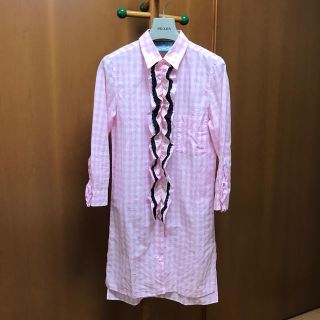 プラダ(PRADA)のお値下げ致しました、プラダのピンクチェックのシャツワンピース(ミニワンピース)