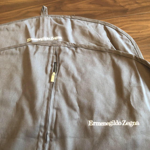 Ermenegildo Zegna(エルメネジルドゼニア)のkoritaka様専用　ゼニア　スーツカバー メンズのバッグ(トラベルバッグ/スーツケース)の商品写真