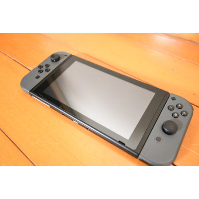 Nintendo Switch(ニンテンドースイッチ)のニンテンドースイッチ　あつまれどうぶつの森　セット エンタメ/ホビーのゲームソフト/ゲーム機本体(家庭用ゲーム機本体)の商品写真