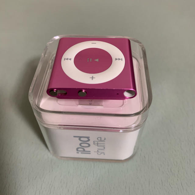 Apple(アップル)のiPod shuffle2GBピンク スマホ/家電/カメラのオーディオ機器(ポータブルプレーヤー)の商品写真