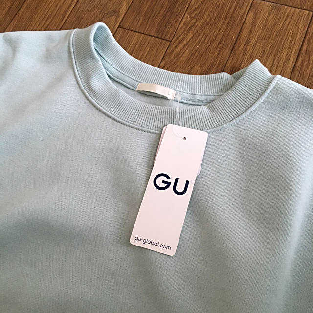 GU(ジーユー)のGU スウェットプルオーバー レディースのトップス(トレーナー/スウェット)の商品写真