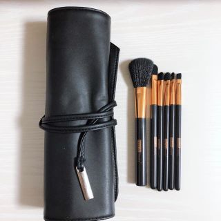 ベアミネラル(bareMinerals)の【未使用】メイクブラシ　6本　ケース　セット(ブラシ・チップ)