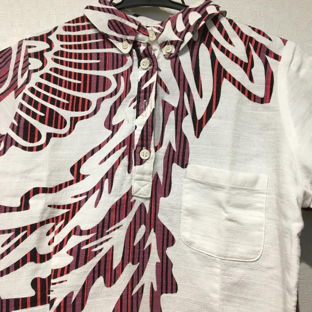 YOKANG(ヨーカン)のヨーカンかりゆしウェア レディースのトップス(Tシャツ(半袖/袖なし))の商品写真